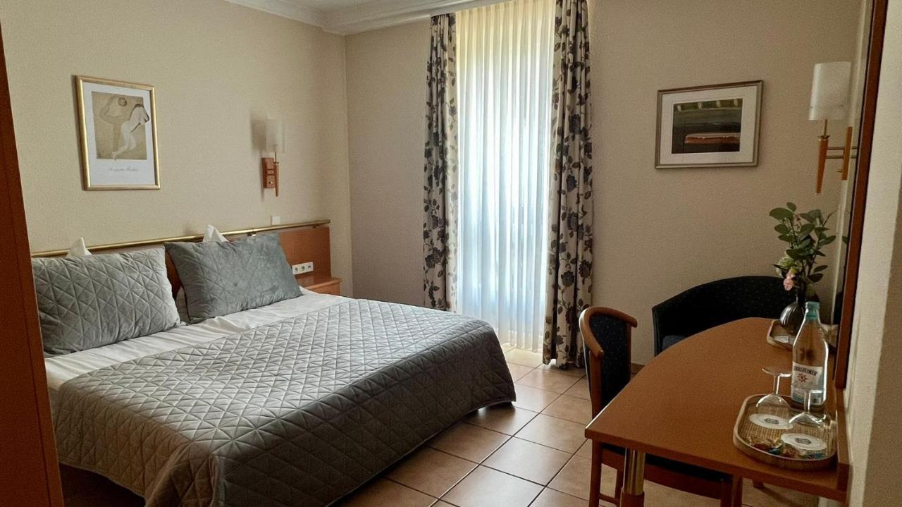 Hotel Victoria Dinslaken Dış mekan fotoğraf