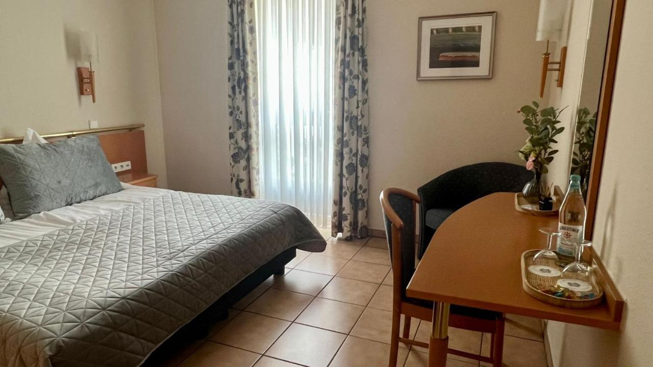 Hotel Victoria Dinslaken Dış mekan fotoğraf