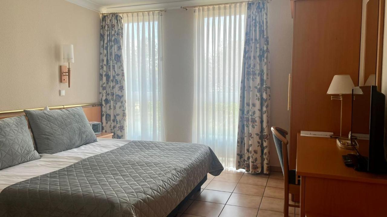 Hotel Victoria Dinslaken Dış mekan fotoğraf