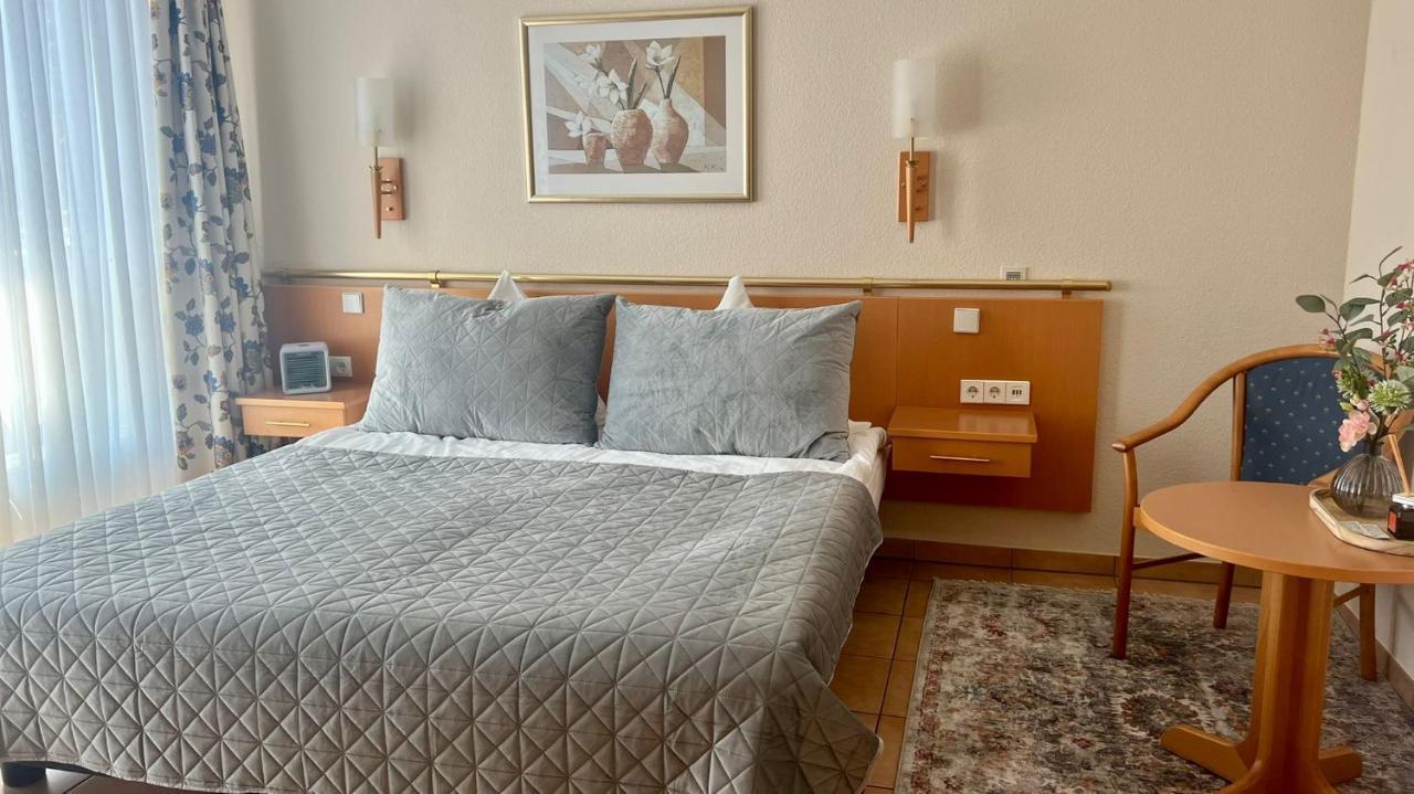 Hotel Victoria Dinslaken Dış mekan fotoğraf