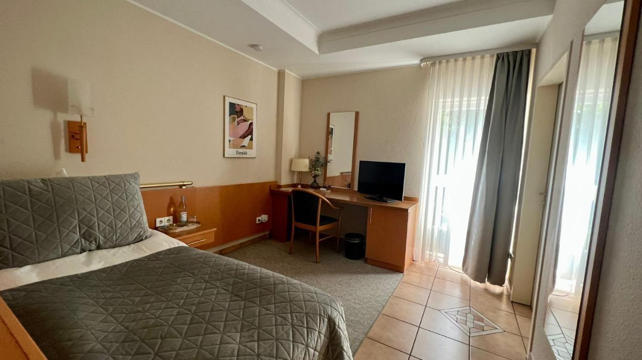 Hotel Victoria Dinslaken Dış mekan fotoğraf